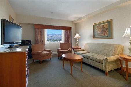 фото отеля Hilton Tucson East