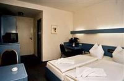 фото отеля Grand City Central Hotel Berlin Airport