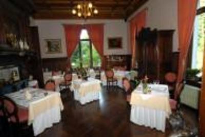 фото отеля Le Chateau Bleu
