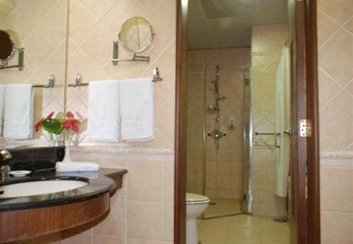 фото отеля Linyi Moon City Inn