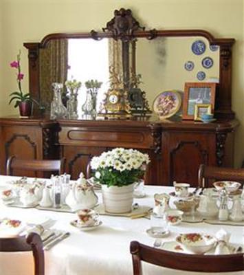 фото отеля Cadson Manor