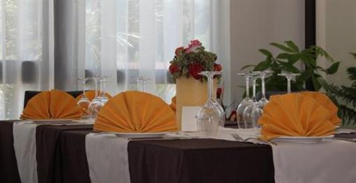 фото отеля Tea Palace Hotel