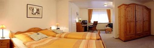 фото отеля Hotel Garni Berlin