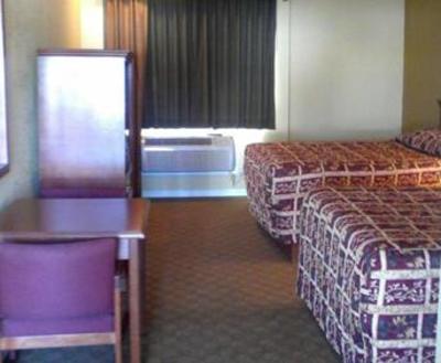 фото отеля Bellflower Travel Inn