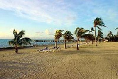фото отеля Islander Resort