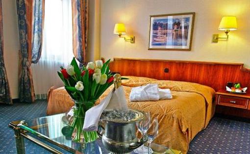 фото отеля Hotel Bayerischer Hof Dresden