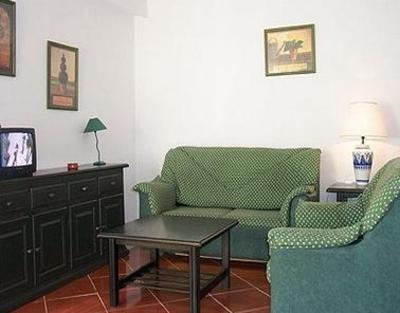 фото отеля Leo Alcaudon Alcaravan Apartment Ayamonte