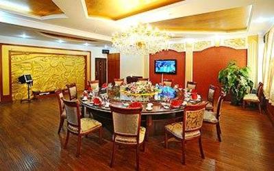 фото отеля Dalian Golden Five star Hotel