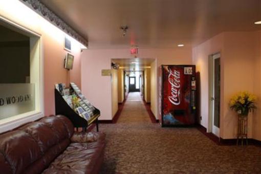 фото отеля Redwood Motor Inn