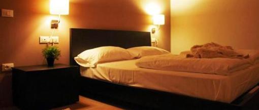 фото отеля Arco Bed And Camping