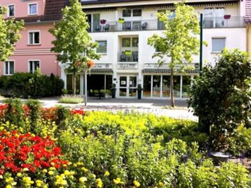 фото отеля Hotel Schäferbrunnen Bad Lippspringe