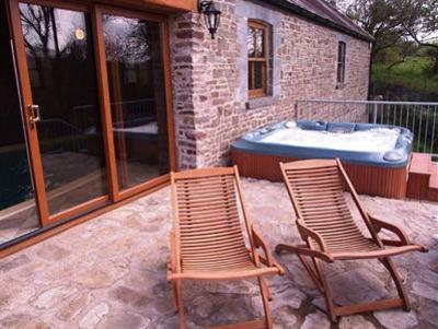 фото отеля Waterwynch Spa Retreat