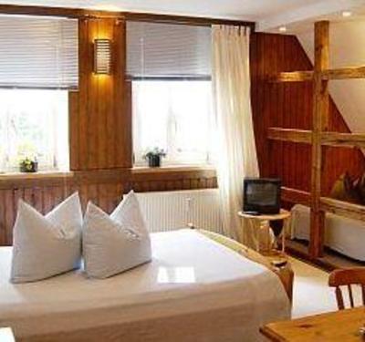 фото отеля Hotel Altes Zollhaus Altdorf bei Nurnberg