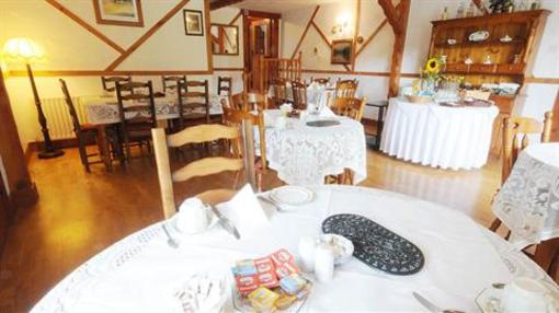 фото отеля Tudor Lodge Laragh