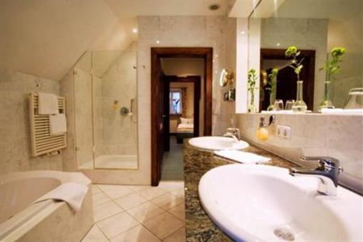 фото отеля Romantik Hotel Zur Schwane