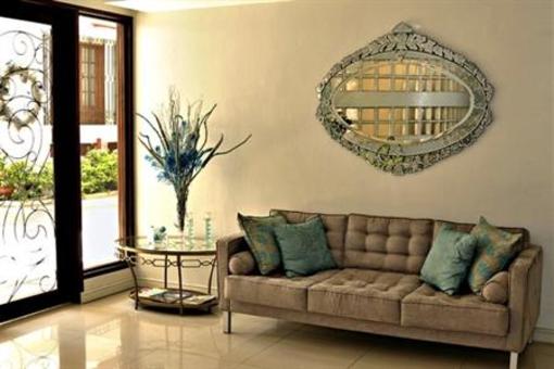 фото отеля Legaspi Suites