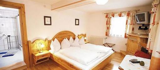 фото отеля Heilbad Burgwies Pension Stuhlfelden