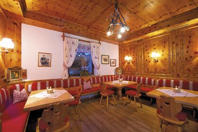 фото отеля Vier Jahreszeiten Hotel Kaprun