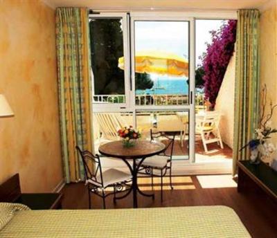 фото отеля Hotel les Alcyons Le Lavandou