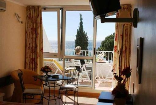 фото отеля Hotel les Alcyons Le Lavandou