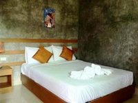 Phatchara Guest House