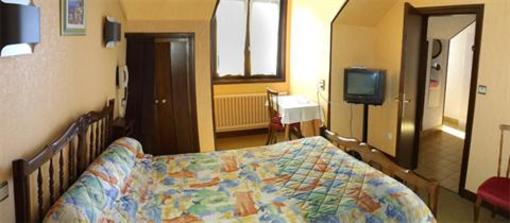 фото отеля Hotel Relais Des Monedieres Seilhac