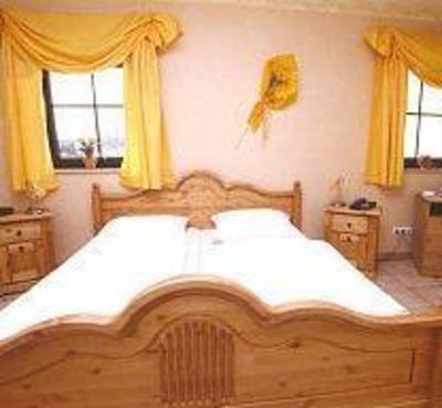фото отеля Hotel Lindenhof Rodermark