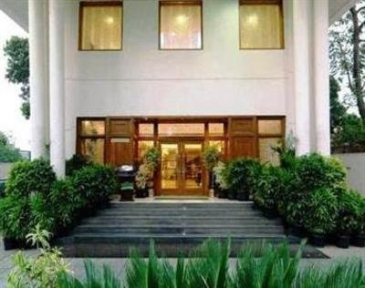 фото отеля Hari International Hotel Bangalore