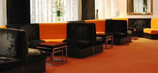 фото отеля Hotel Roc De Massabielle