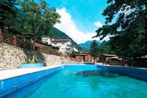 фото отеля Jiulongxia Holiday Resort Huzhou
