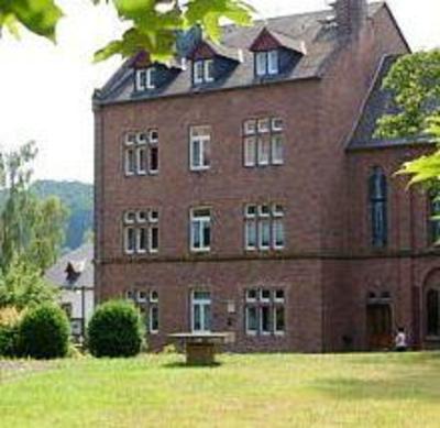 фото отеля Bildungs und Freizeitzentrum Stiftsberg Hotel Kyllburg