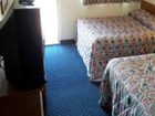 фото отеля Quad City Inn