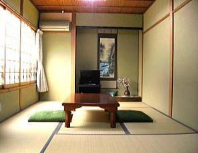 фото отеля Nishikiro Ryokan Kyoto