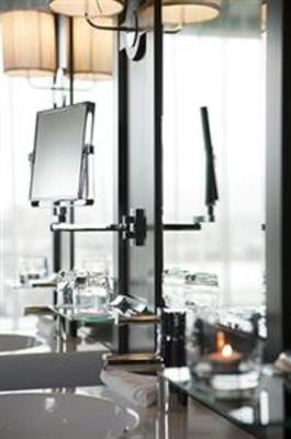 фото отеля The Fitzwilliam Hotel Belfast