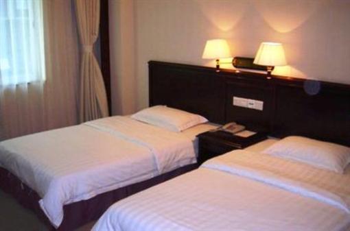 фото отеля Xinle Honghu International Hotel