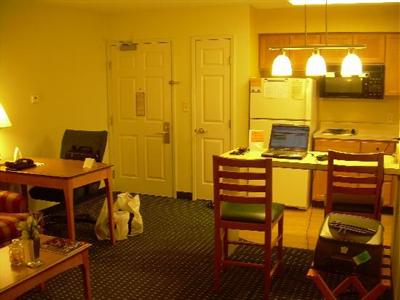 фото отеля Residence Inn Detroit Novi