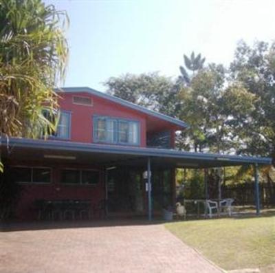 фото отеля Kookaburra Holiday Park Accommodation Cardwell