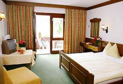 фото отеля Garni Pension Sonnblick Bad Kleinkirchheim