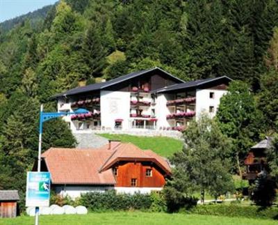 фото отеля Garni Pension Sonnblick Bad Kleinkirchheim