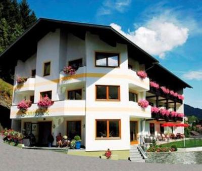 фото отеля Garni Pension Sonnblick Bad Kleinkirchheim