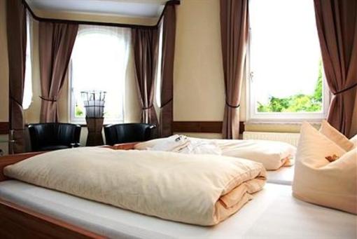 фото отеля Hotel Schober am Kurpark