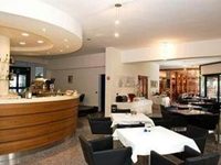 Hotel 90