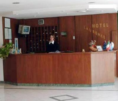 фото отеля Laurence Hotel