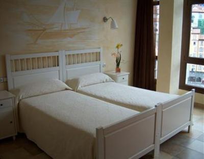 фото отеля Hotel Zumalabe