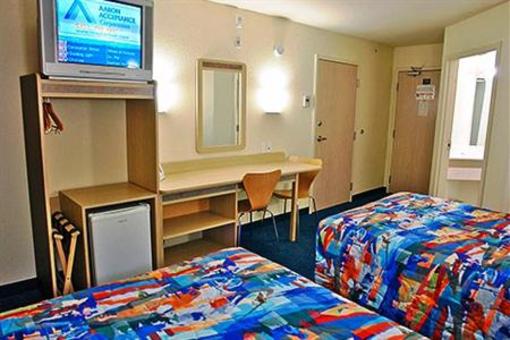 фото отеля Motel 6 Stony Plain, AB