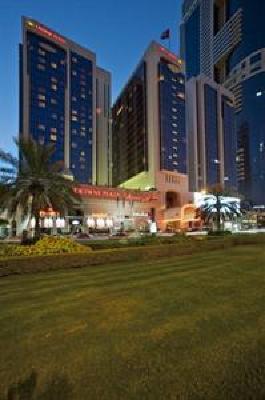 фото отеля Crowne Plaza Hotel Dubai