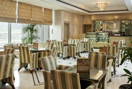 фото отеля Crowne Plaza Hotel Dubai