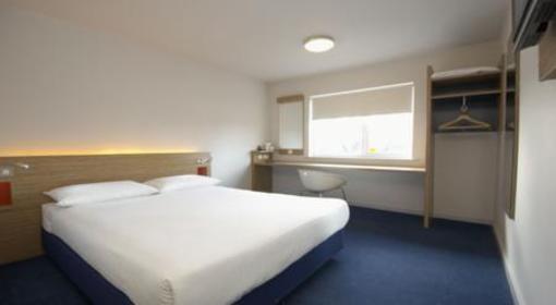 фото отеля Travelodge Wakefield Hotel