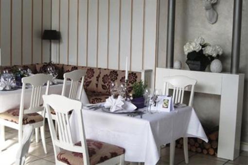 фото отеля Hotel-Restaurant and Metzgerei Rossle