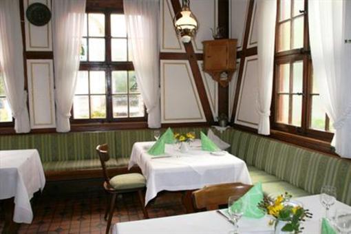 фото отеля Hotel-Restaurant and Metzgerei Rossle
